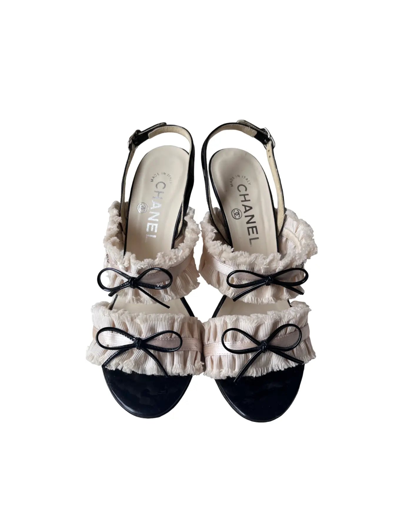 CHANEL Interlocking CC Logo bow heels, 37