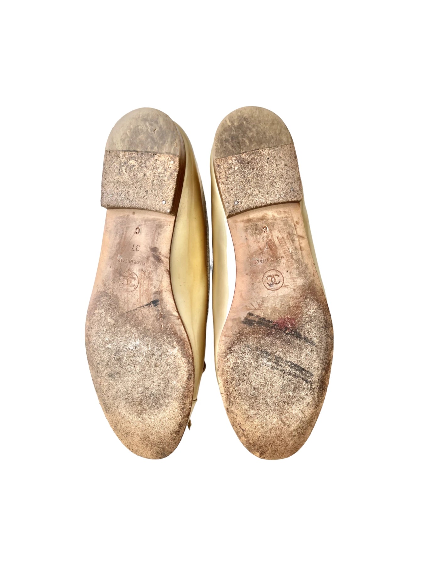 CHANEL CC Ballets Flats Yellow Patent Leather, 37