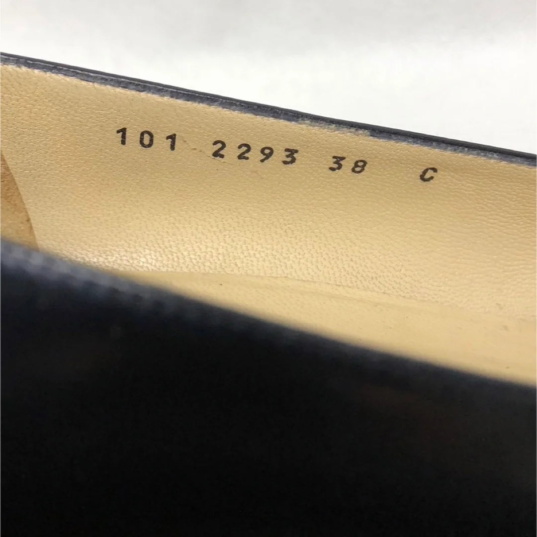 GUCCI Horsebit Accent Leather Pumps, 38