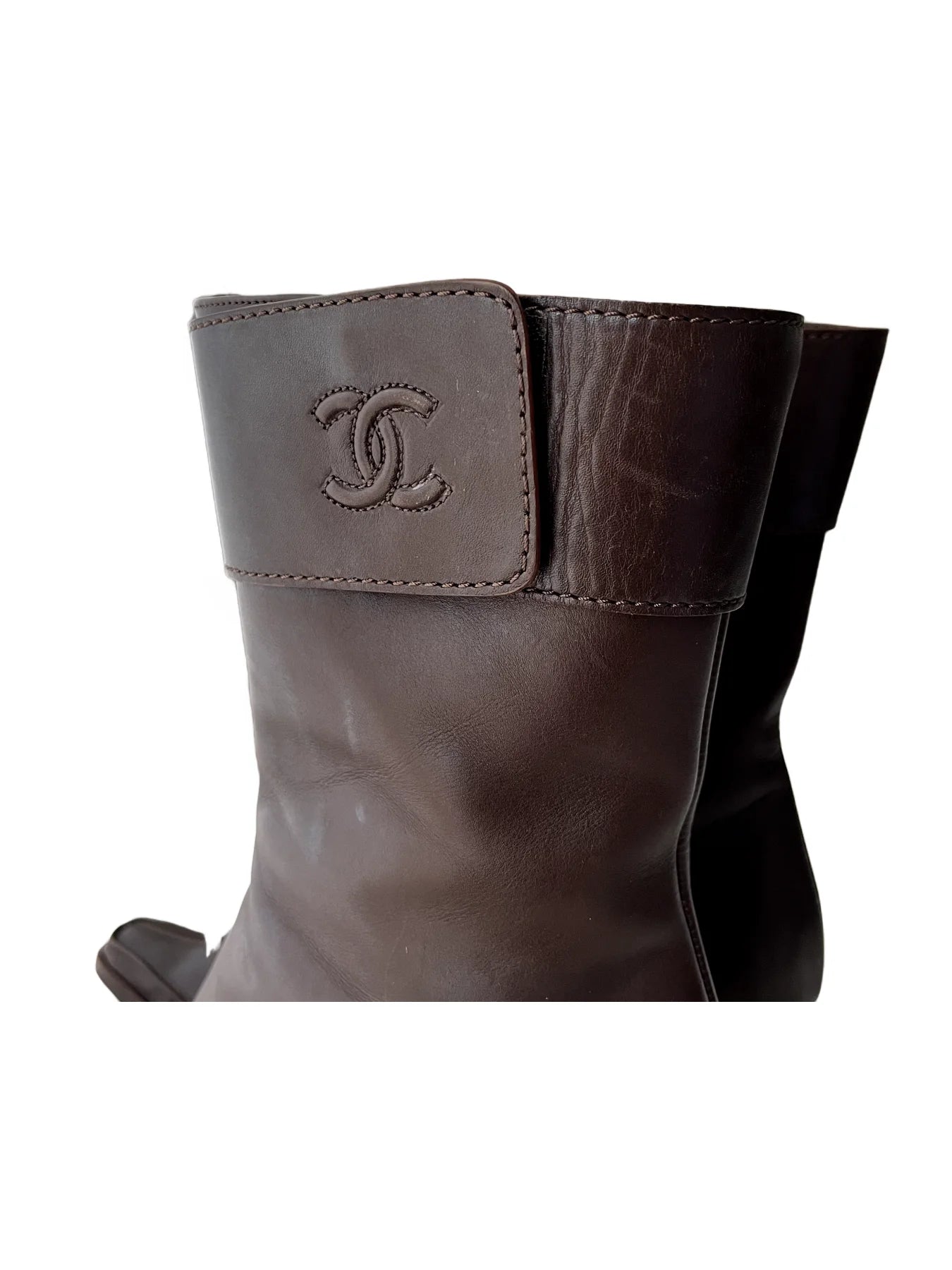 Chanel leather chocolate brown booties, 38