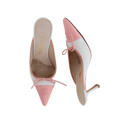 CHANEL Iconic "CC" Two-Tone Logo Toe Cap Bow Kitten Mules in Pink, 36.5