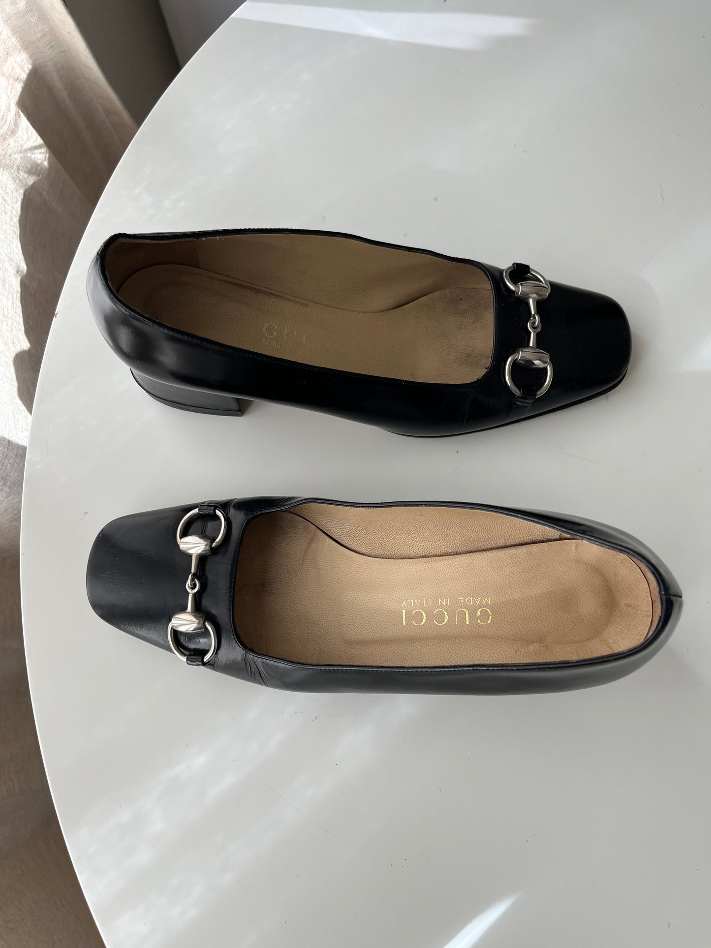 GUCCI Horsebit Accent Leather Pumps, 38