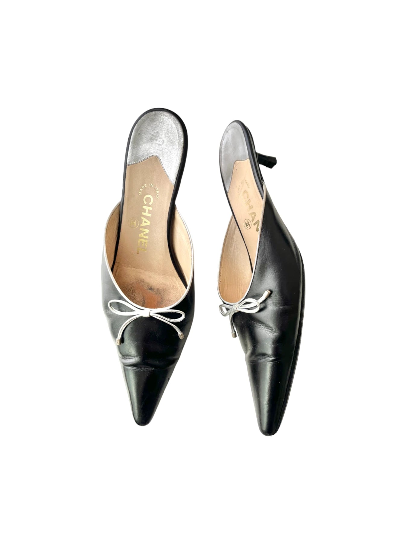 Sell Chanel Black Leather Pointed Pearl Heel Mules - Black